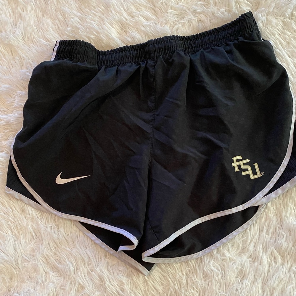 LAST CHANCE MAKE  Nike dry fit mind running shorts pull string tie elastic waist